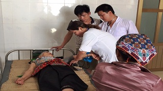 Khám bệnh và cấp thuốc miễn phí tại Tân Pheo - Đà Bắc- Hòa Bình