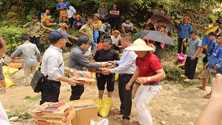 Hình ảnh cứu trợ thiên tai tại Cao Bồ, vị Xuyên và Lùng Tám, Quản Bạ, Hà Giang