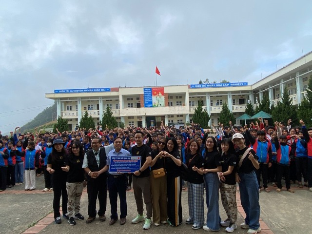 Trường THCS và THPT Xín Mần